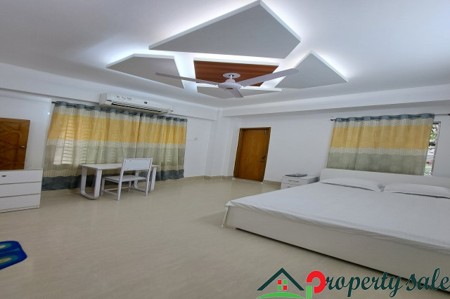 Rent Furnished Two Bedroom in Bashundhara R/A