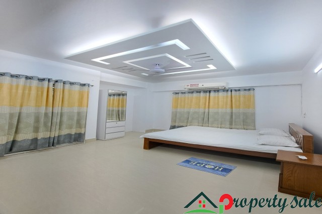 Rent Furnished Two Bedroom in Bashundhara R/A